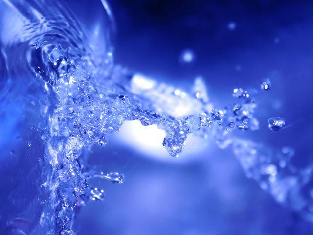 Exploding_With_Water_1600